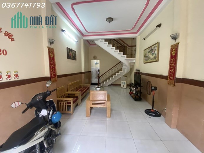 Bán nhà đẹp 1 trệt 3 lầu mặt tiền đường số Phước Long B, giá chỉ 6.x tỷ