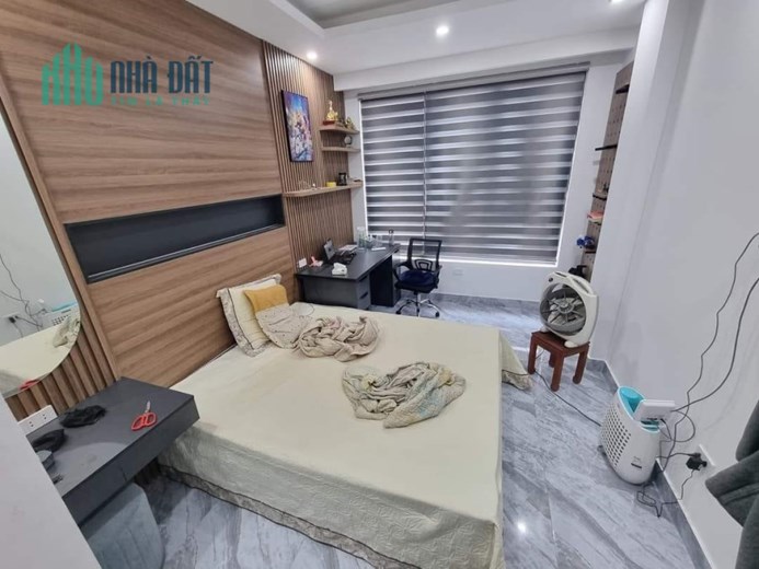 Bán nhà Minh Khai, HBT, oto đỗ cửa, 6 tầng thang máy, kinh doanh, mới đẹp.