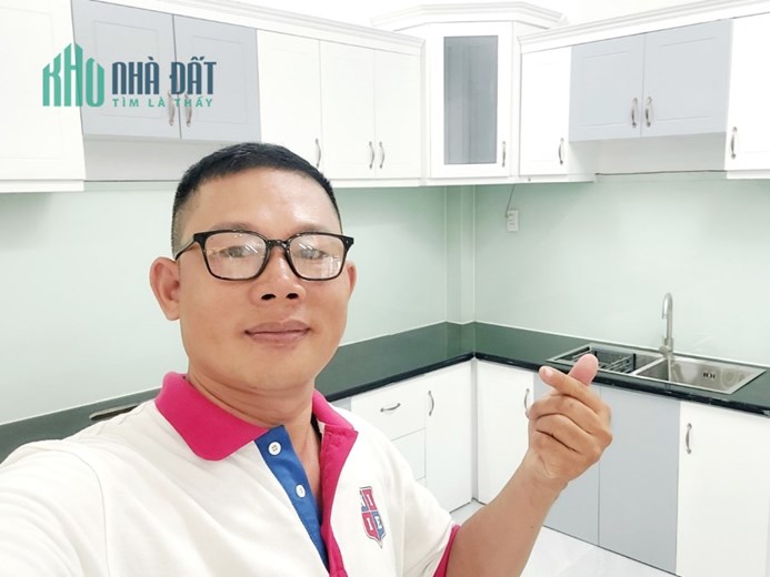 OTO NGỦ TRONG NHÀ, 3 TẦNG, HXH6M, 4.6x15m, HTP NHÀ BÈ, NHỈNH 4 TỶ.