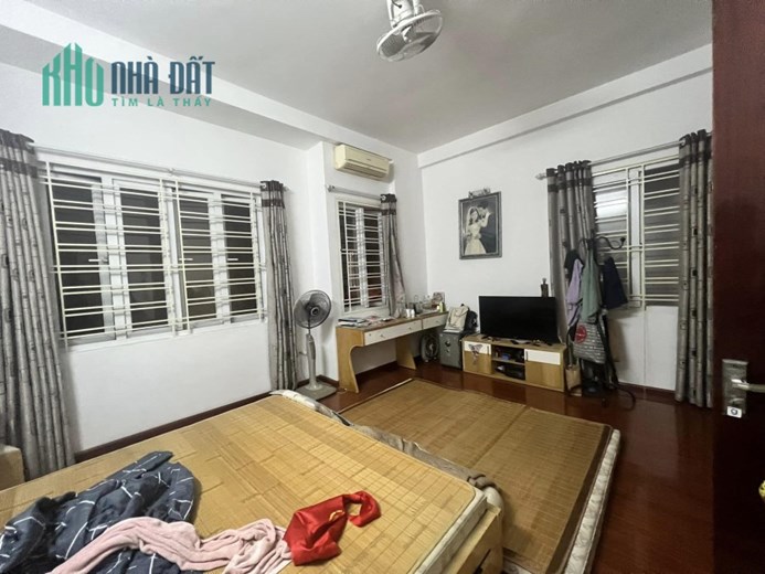 Bán nhà Kim Ngưu, HBT 54m, 4 tầng, trung tâm, ngõ thông, tự xây, nhà đẹp giá tốt
