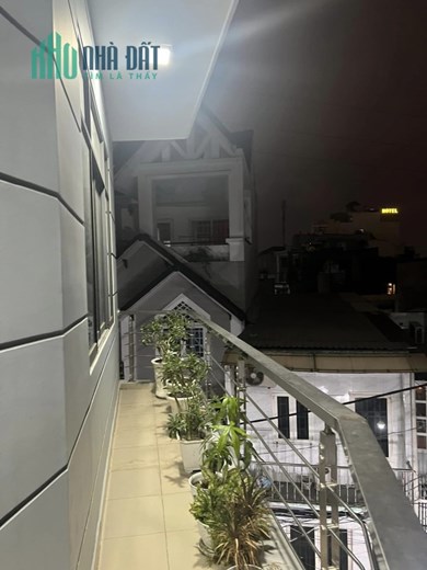BIỆT THỰ Q7 - 3 MẶT TIỀN - HẺM Ô TÔ - VIEW SÔNG SÀI GÒN