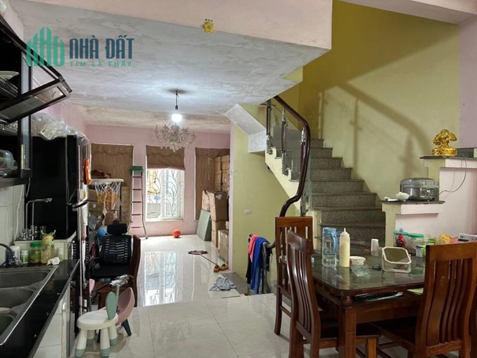 Bán nhà phố Nguyễn Hữu Tước, căn góc, 30m ra mặt phố, 48m, 3Pn, 5 tỷ