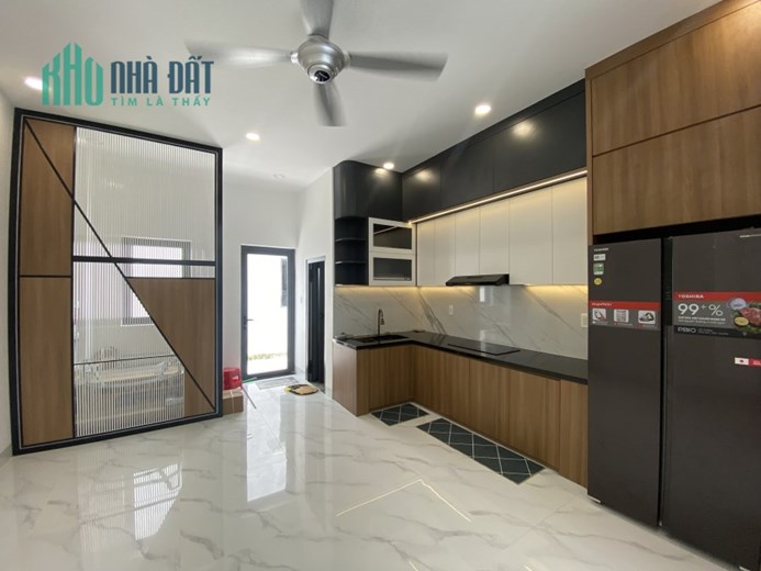 bán nhà Phước Điền chính chủ liền kề Thuận An giá 2.3 tỷ sổ sẵn