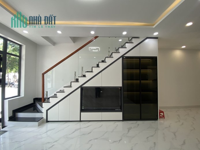 bán nhà Phước Điền chính chủ liền kề Thuận An giá 2.3 tỷ sổ sẵn