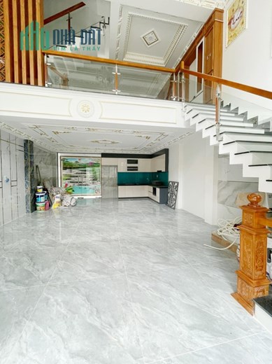 LÊ VĂN QUỚI - BỀ NGANG KHỦNG 6M - HẺM XE HƠI TRÁNH THẲNG MỘT TRỤC - 65M2 - 5 TẦNG - NHÀ MỚI ĐẸP VÀO