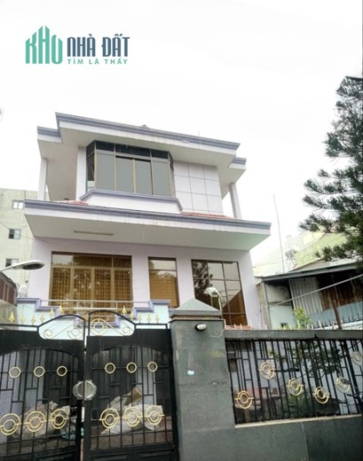 Cho thuê Biệt Thự MT đường đôi Phường Tân Kiểng Q7 - 35 Triệu