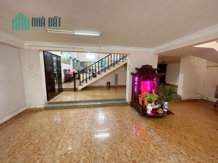 Cho thuê Biệt Thự MT đường đôi Phường Tân Kiểng Q7 - 35 Triệu