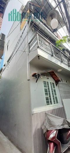 Cho thuê NNC 3 tầng đường Nguyễn Thị Tần P1Q8. Giá 10 triệu