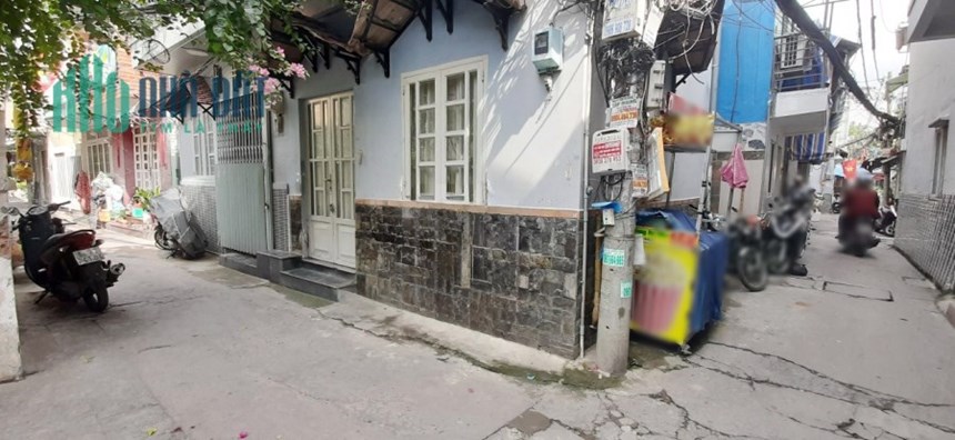 Cho thuê NNC 3 tầng đường Nguyễn Thị Tần P1Q8. Giá 10 triệu