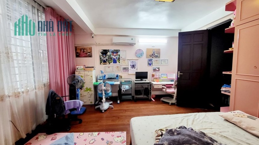 Bán nhà gần Đặng Văn Ngữ, căn góc, 30m ra mặt phố, 48m, 3Pn, 5 tỷ