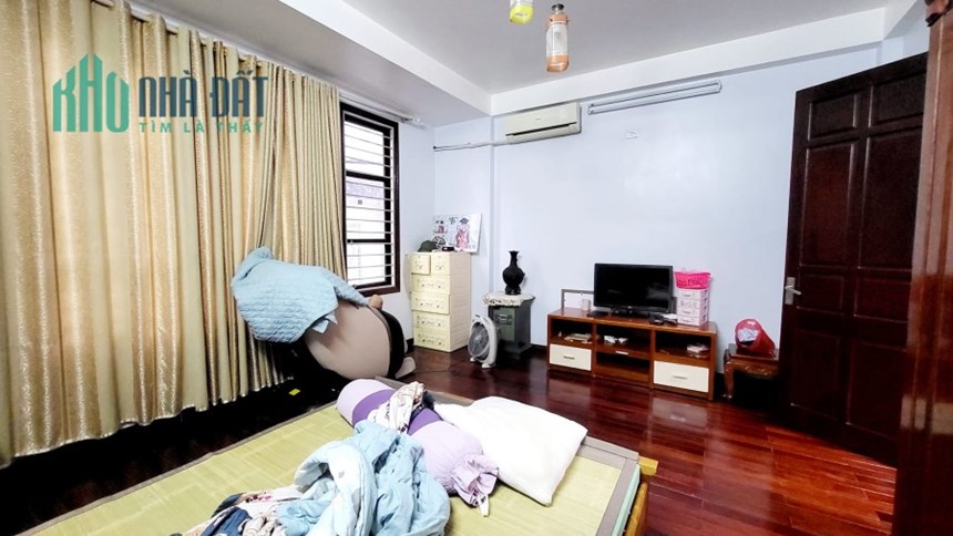 Bán nhà gần Đặng Văn Ngữ, căn góc, 30m ra mặt phố, 48m, 3Pn, 5 tỷ