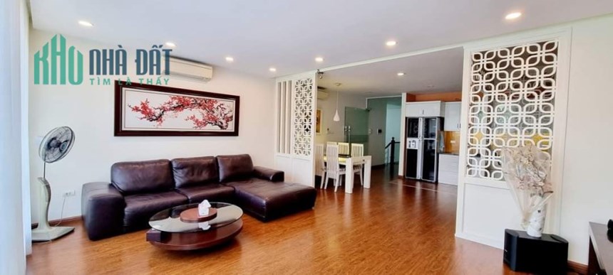 Chủ định cư sang Đức nhờ bán nhà Mặt phố Nguyễn Khánh Toàn Kinh Doanh. oto tránh 132m2, MT 6m chỉ