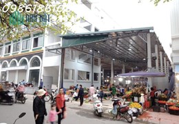Bán 2 gian hàng Ăn uống chợ Du Lịch Lào Cai