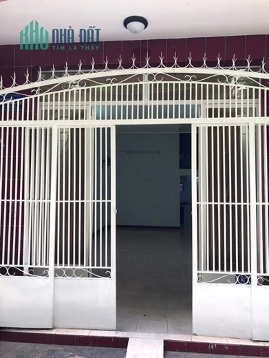 Cho thuê NNC đường Phan Văn Trị Phường 2 Quận 5. Giá 11 triệu