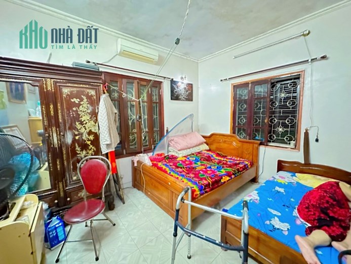 Nhỉnh 19 tỷ sở hữu ĐẸP HOÀNG NGÂN- THANH XUÂN - GARA - KINH DOANH 216m, 4T, mt 8m
