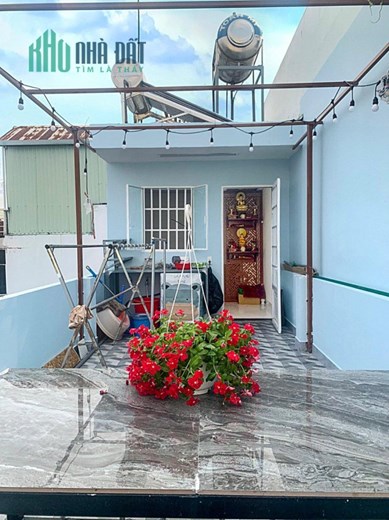 Nhà mặt tiền 4 Tầng GIÁ RÈ Quận 7, kinh doanh cực sầm uất