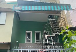 Nhà 2 tầng sát chợ Rạch Ông đường Nguyễn Thị Tần P2Q8