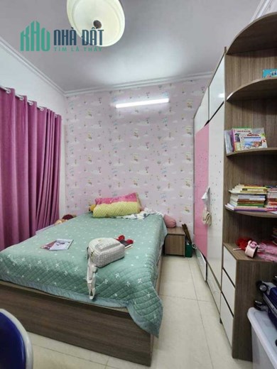 Bán Nhà Mặt Phố Vĩnh Phúc 44m2 x 4 tầng , nhà mới ở ngay , full nội thất , mặt Phố ở kết hợp kinh