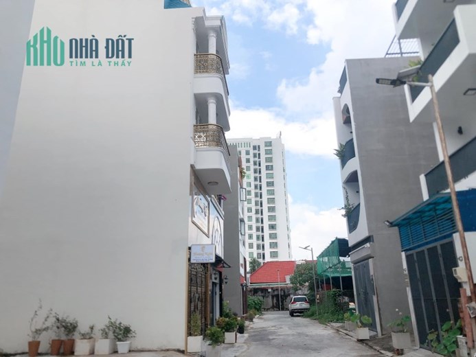 Cần bán lô ĐẤT full thổ cư đường Trần Xuân Soạn Quận 7, còn thương lượng