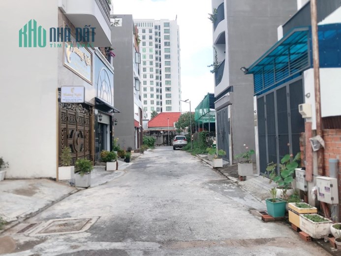 Cần bán lô ĐẤT full thổ cư đường Trần Xuân Soạn Quận 7, còn thương lượng