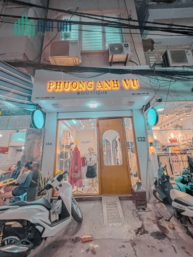 Sang nhượng thời trang mặt bằng Đông Các - Địa chỉ: 132 Đông Các - Đống Đa - Hà Nội