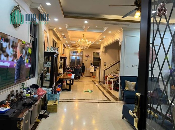 Lô Góc mặt phố Quang Trung sầm uất gần phố Lê Trọng Tấn 80m2 chỉ 16.8 tỷ. LH 0989.62.6116