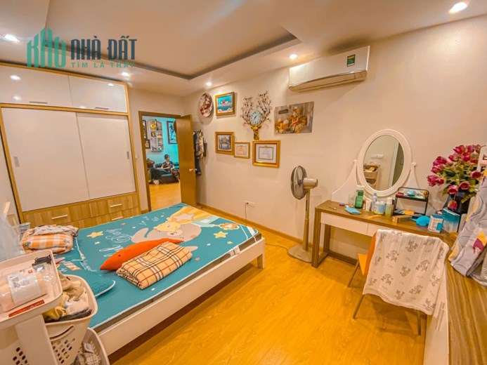 (HIẾM) Bán chung cư quận Nam Từ Liêm Lê Đức Thọ 80m 3PN Tặng NT hơn 2ty Bán GẤP
