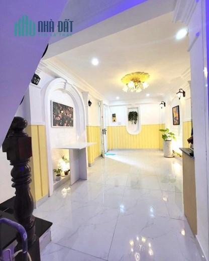 NHÀ BÁN.GIÁP PHÚ NHUẬN, BÌNH THẠNH - 4 tầng - 3PN - NHÀ MỚI TINH .
