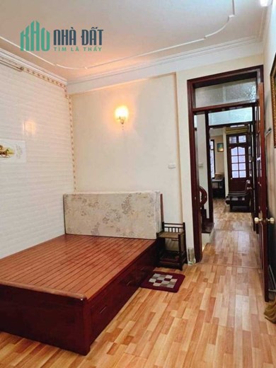 Bán Nhà Ngõ 462 Đương Bưởi 50m2x4 tầng, hơn 5m ra ô tô tránh, 4 phòng ngủ đầy đủ công năng, giá đầu
