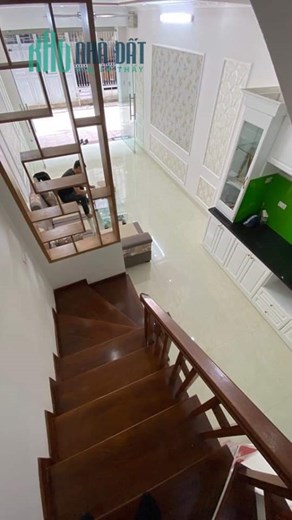 BÁN NHÀ MẶT NGÕ BÙI HUY BÍCH, GIẢI PHÓNG, DT 40M Ô TÔ VÀO NHÀ. CHỈ 4.x Tỷ