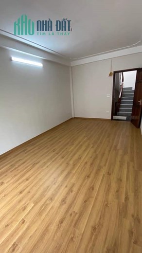 BÁN NHÀ MẶT NGÕ BÙI HUY BÍCH, GIẢI PHÓNG, DT 40M Ô TÔ VÀO NHÀ. CHỈ 4.x Tỷ