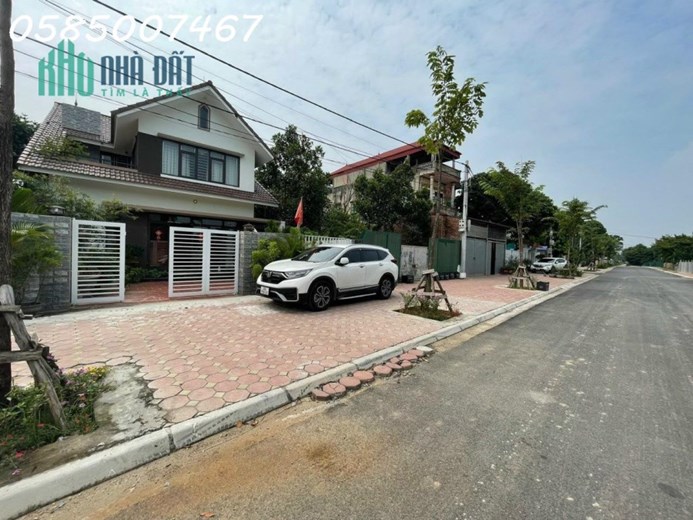 Cần bán căn biệt thự giá cực tốt tại Thôn Vệ, Nam Hồng, huyện Đông Anh. LH 0967651***
