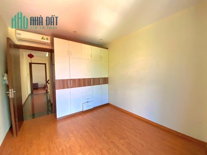 Bán nhà Phố Bắc Biên, 5 tầng, mt 4m, ô tô tải tránh, KD, 3.4 tỷ.