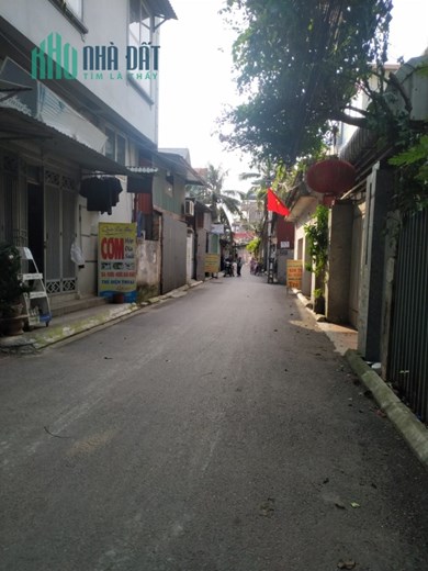 Bán nhà đẹp 3 tầng Ngô Gia Tự,Long Biên 79m2,Mt 4.4m ,gần oto giá 4 tỷ