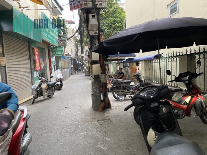 Bán nhà Đống Đa 50m 4 tầng mặt ngõ thông kinh doanh ô tô vào nhà nhỉnh 7 tỷ lh 0817606560
