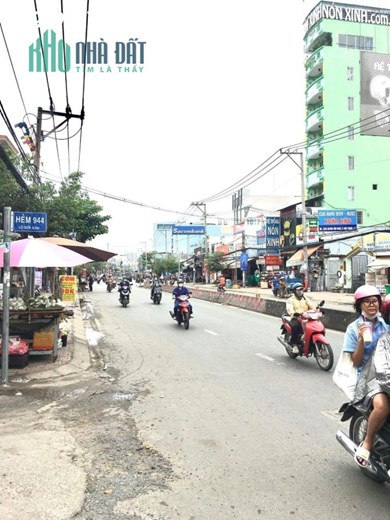 bán nhà ngang 8x40m mặt tiền Lâm Văn Bền Q7  thu nhập 50tr/th chỉ 35.8 tỷ