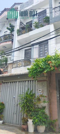 Bán nhà 3 tầng chỉ hơn 4 tỷ, 4x14, Hẻm ôtô, Tân Thới Hiệp, quận 12