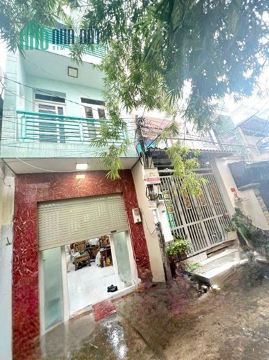Bán nhà gần chợ Bình Long , dt 3 x 15