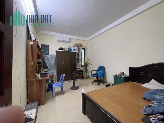 Bán nhà riêng Định Công Thượng Hoàng Mai 48m 4 tầng gần phố ở ngay nhỉnh 5 tỷ lh 0817606560