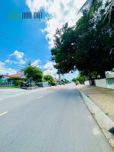 Bán 550m2 đất hướng biển MặtTiền Đường Nguyễn Đình Chiểu, Hàm Tiến - Giá Tốt