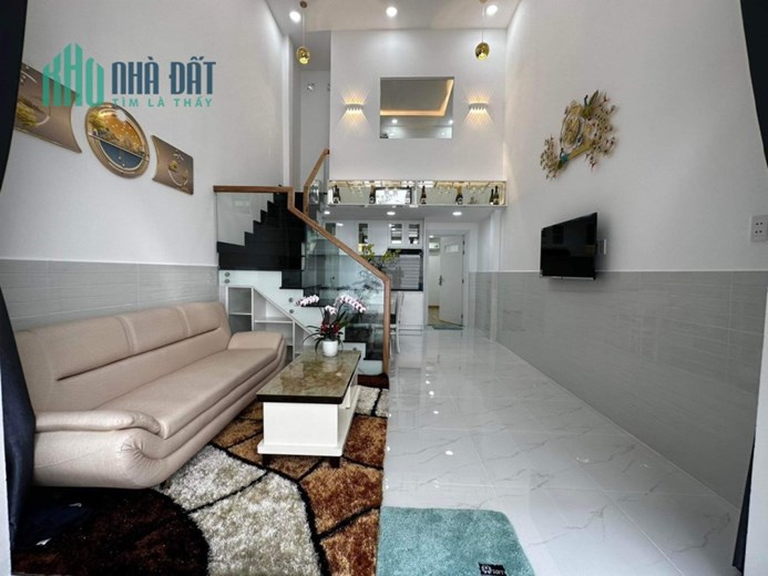 Bán nhà mới Lạc Long Quân quận Tân Bình dtcc 41m2 chỉ 4,2 tỷ TL tốt