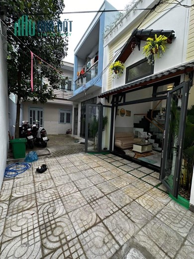 Bán nhà mới Lạc Long Quân quận Tân Bình dtcc 41m2 chỉ 4,2 tỷ TL tốt