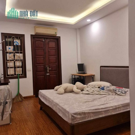 Cho thuê nhà VP, HGĐ Lạc Long Quân 50m2, 4T, 5N, đủ đồ, 14.5 tr Cầu Giấy.