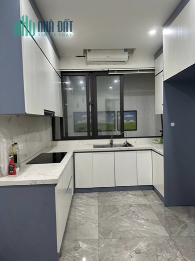 Bán nhà mặt ngõ Chợ Khâm Thiên 52m2, 5 tầng giá 7.3 tỷ