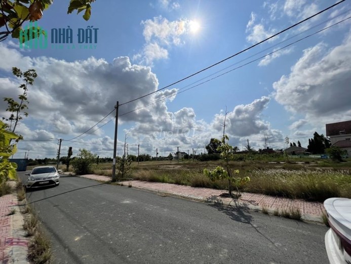 96 m2 full thổ cư Quốc Lộ 50 Sài Gòn Centre Gate Cần Đước Long An