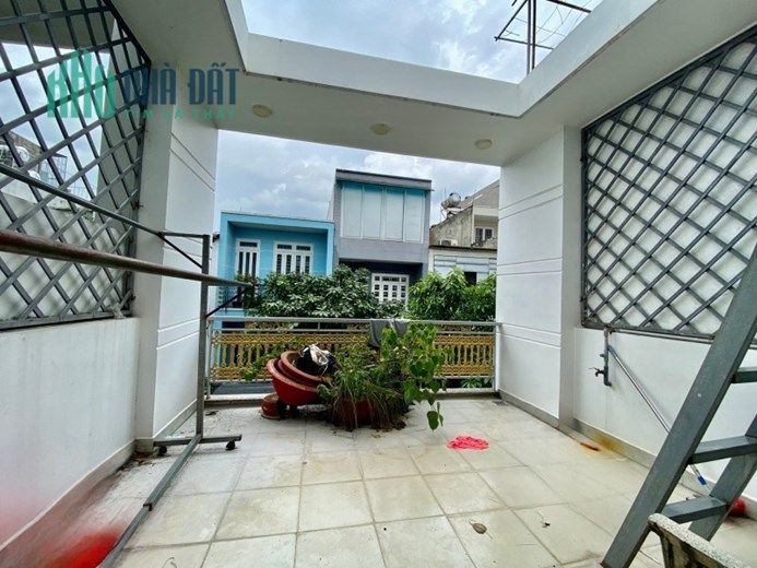 Bán Nhà HXH - 4Tầng 4Mx19M - Bình Hưng Hòa Quận Bình Tân Nhỉnh 5TỶ.