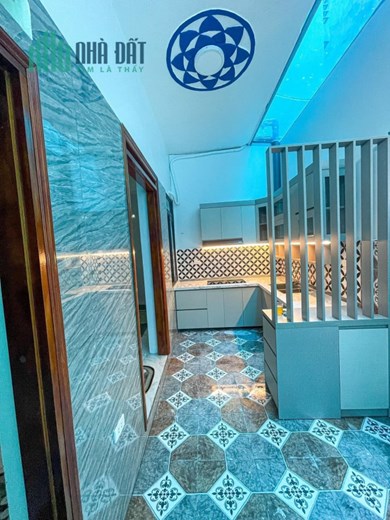 HOÀNG MAI -TRÀN NẮNG - Ở NGAY- VỊ TRÍ ĐẸP - THOÁNG SÁNH TỰ NHIÊN #47M 4TẦNG #3TỶ95