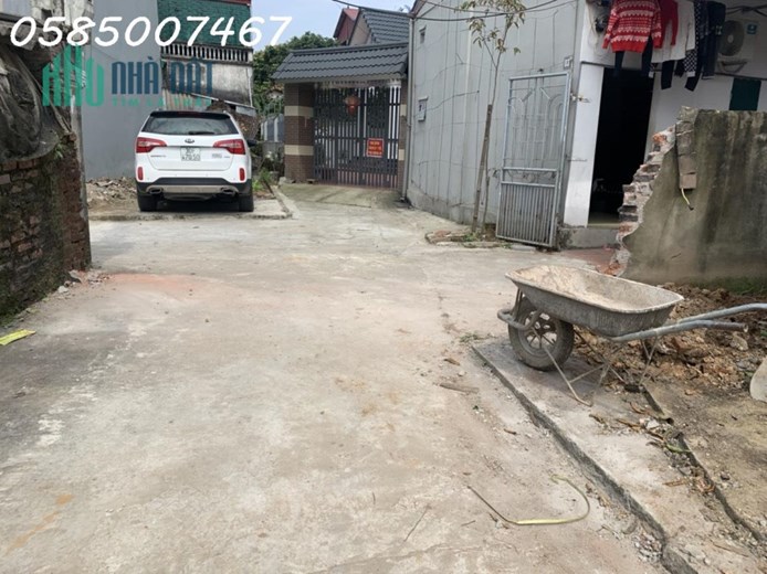 Chính chủ bán đất Nam Hồng, 40m, xe hơi đỗ, 5 phút đi UBND xã