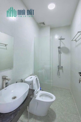Bán khách sạn mặt tiền đường Đa Minh Phường 5 Đà Lạt