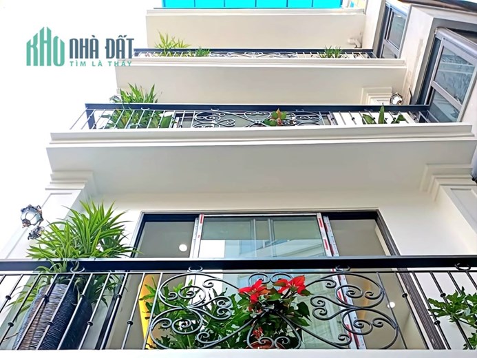 KHU VIP NƠ TRANG LONG - HXH  - CÁCH MẶT TIỀN 300 MÉT – GIÁ 4.8TỶ.